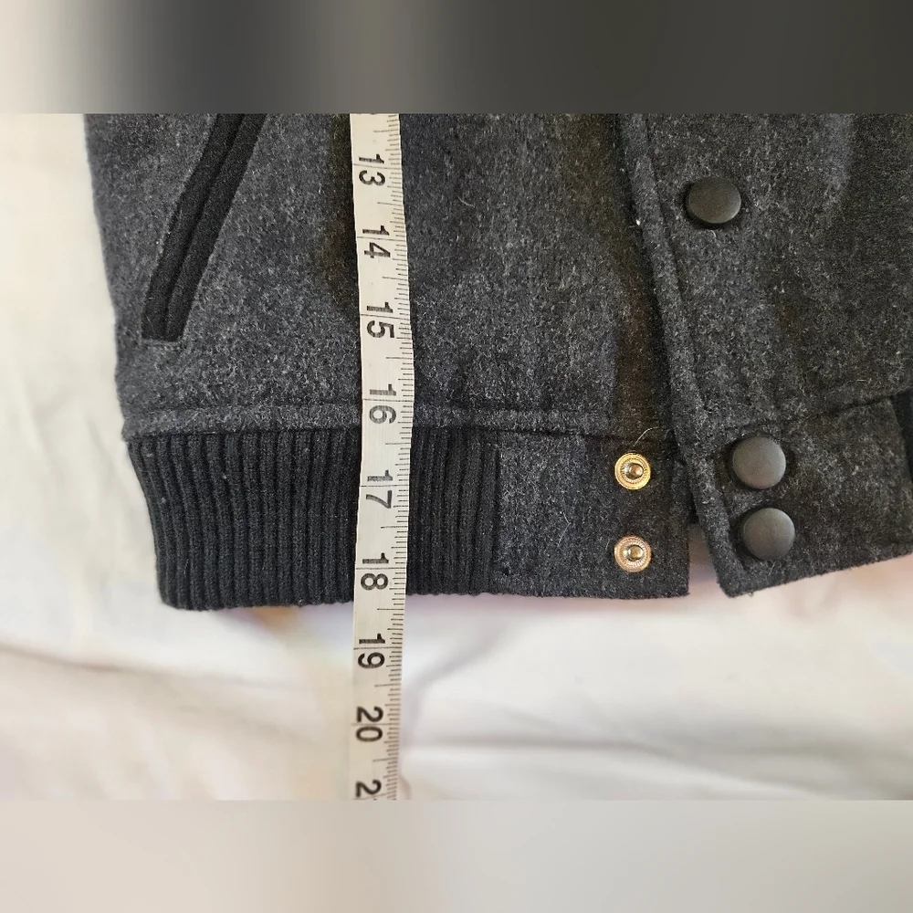 Old Navy Boys Black And Gray Snap Front Wool Blend Varsity Jackst Size 5 XS